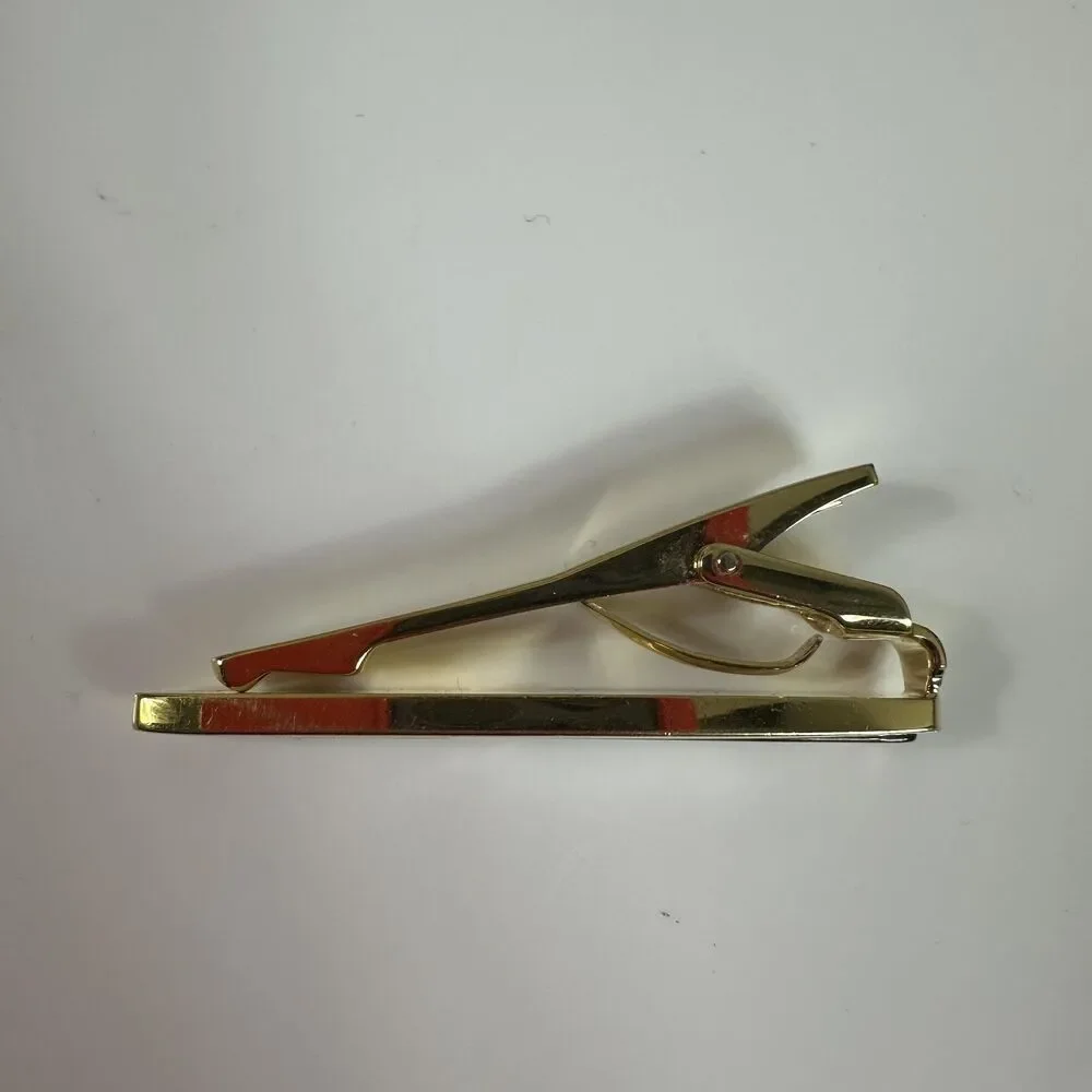 Valentino Garavani Cufflinks Tie Bar Set Mens Gold Mother Of Pearl Shell Logo